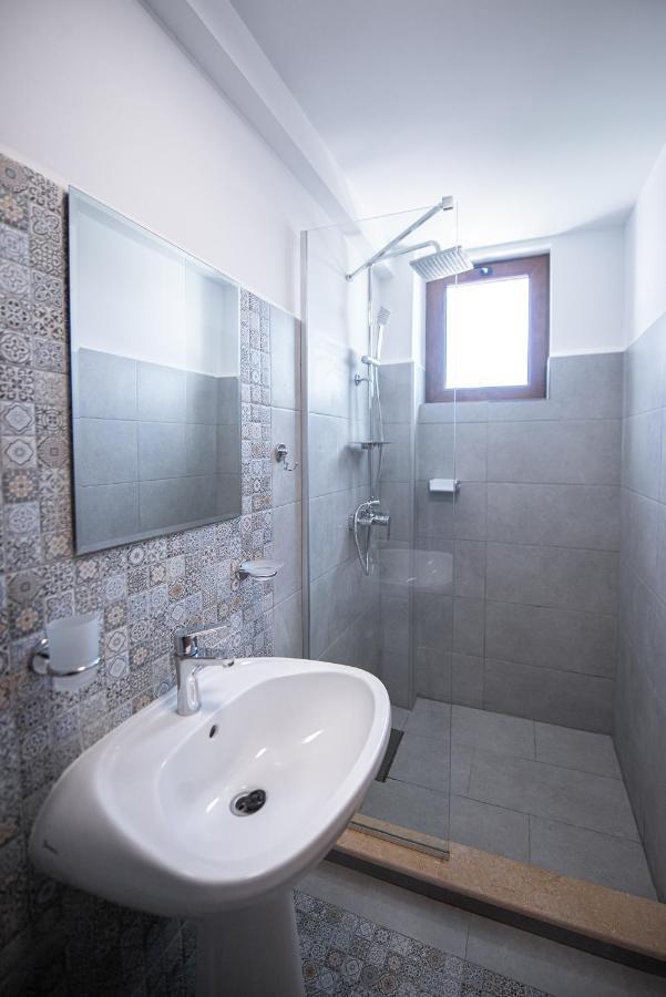Polu-X Hotell Vama Veche Exteriör bild