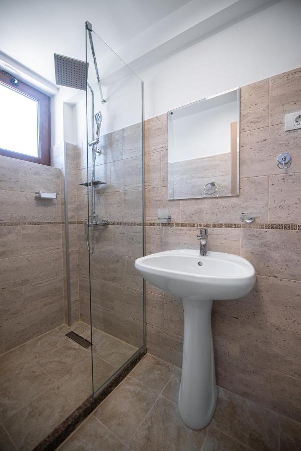 Polu-X Hotell Vama Veche Exteriör bild