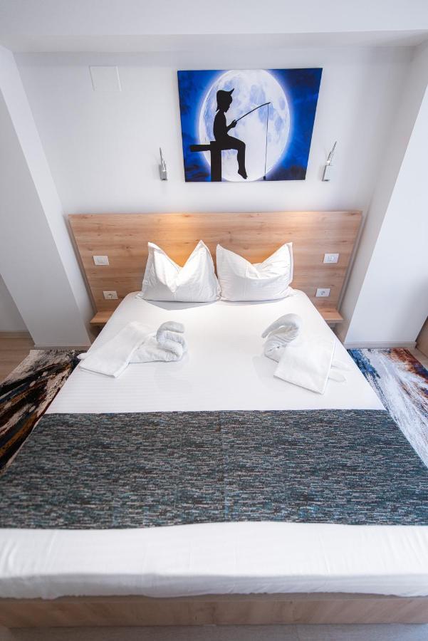 Polu-X Hotell Vama Veche Exteriör bild